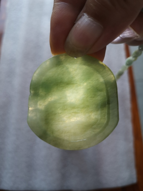 古玩玉器山水牌子拍賣,當前價格398元