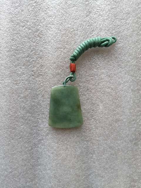 古玩玉器山水牌子拍賣,當(dāng)前價格260元