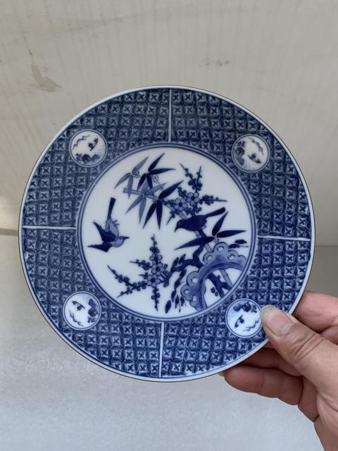 古玩陶瓷六十至八十年代花鳥紋青花盤拍賣,當前價格220元