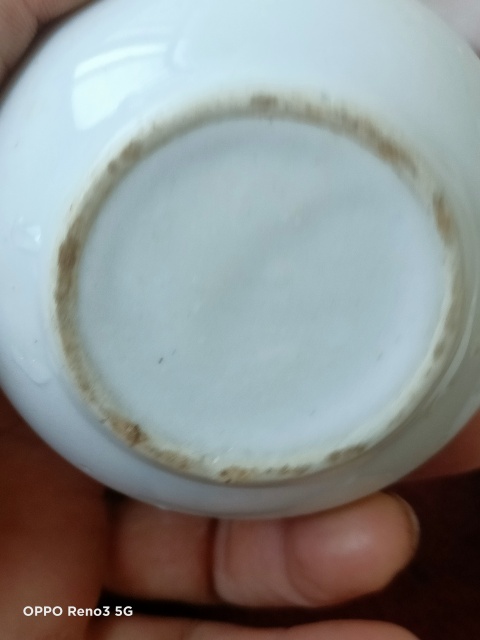 古玩陶瓷出口創(chuàng)匯期白釉荸薺瓶拍賣,當前價格380元