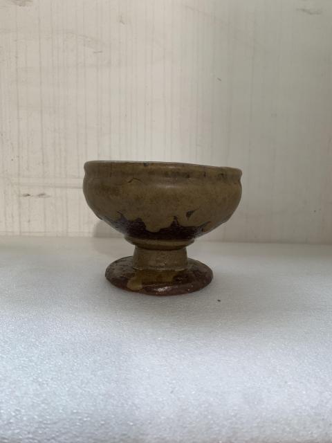 古玩陶瓷明代茶褐釉高足碗拍賣，當前價格850元