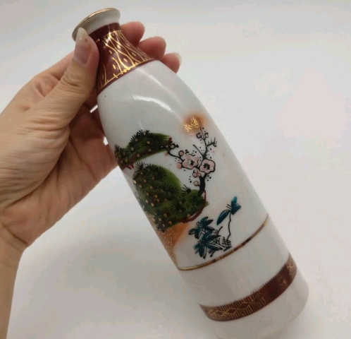 古玩陶瓷上世紀六十至八十年代山水紋彩繪描金瓶拍賣,當前價格260元