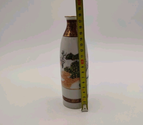 古玩陶瓷上世紀六十至八十年代山水紋彩繪描金瓶拍賣,當前價格260元