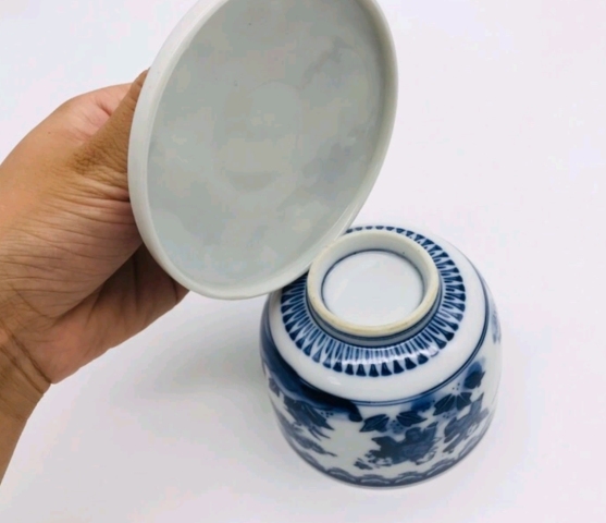 古玩陶瓷六十至八十年代嬰戲紋青花蓋碗拍賣，當前價格198元