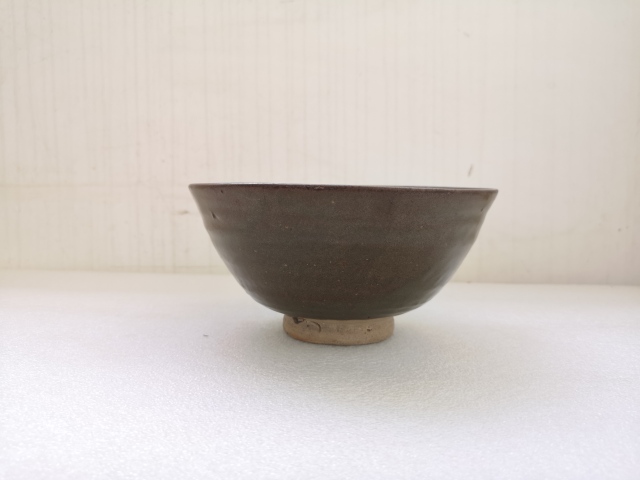 古玩陶瓷磁州窯茶葉末釉碗拍賣，當前價格680元
