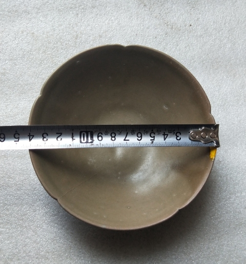 古玩陶瓷五代越窯青釉五花口碗拍賣，當前價格2999元