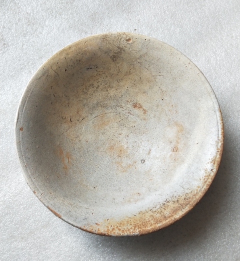 古玩陶瓷宋末元初外蓮瓣紋影清碗拍賣，當(dāng)前價(jià)格198元