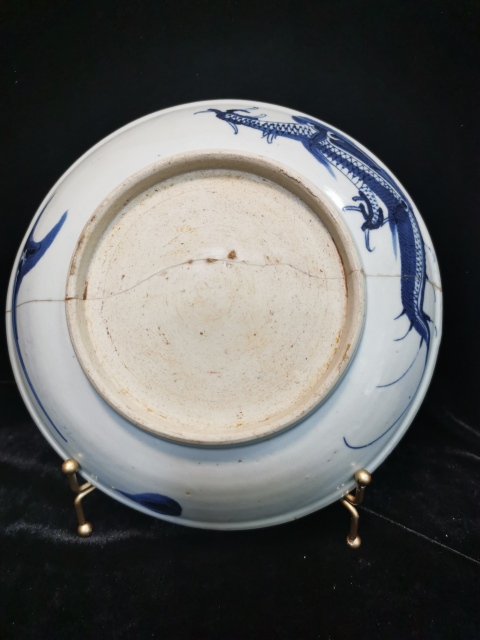 古玩陶瓷青花過墻龍盤拍賣,當前價格6000元