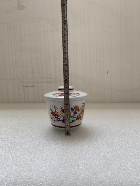 古玩陶瓷六十至八十年代花卉紋彩繪描金蓋杯拍賣,當前價格220元