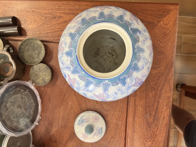 古玩陶瓷魚藻紋蓋罐拍賣,當(dāng)前價(jià)格299元