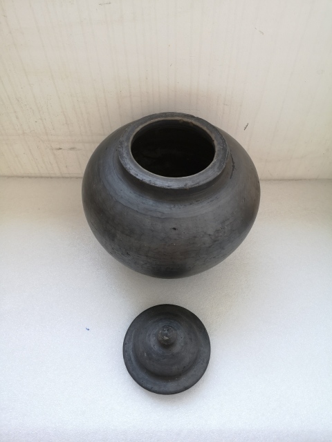 古玩陶瓷明末清初灰陶蓋罐拍賣，當(dāng)前價(jià)格680元