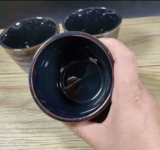 古玩陶瓷六十至八十年代黑釉杯一組拍賣，當前價格168元