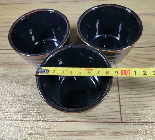 古玩陶瓷六十至八十年代黑釉杯一組拍賣，當前價格168元