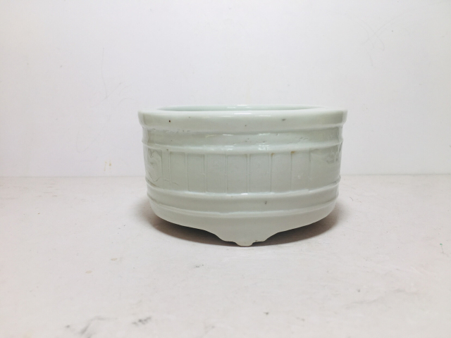 古玩陶瓷白釉三足香爐拍賣，當前價格1588元
