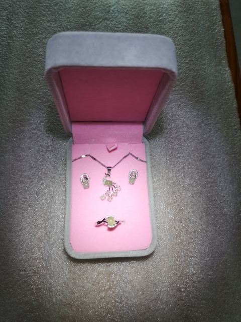 古玩玉器翡翠首飾拍賣,當前價格550元
