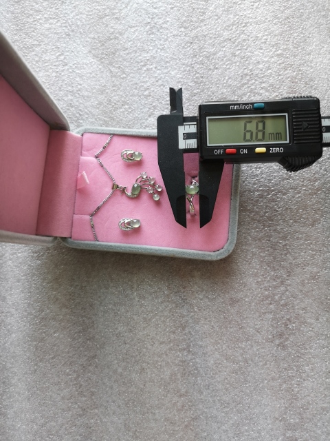 古玩玉器翡翠首飾拍賣,當前價格550元