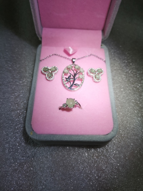 古玩玉器翡翠首飾套裝拍賣，當前價格550元