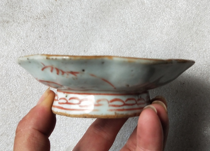 古玩陶瓷晚清花蝶紋粉彩花口盤拍賣，當前價格188元