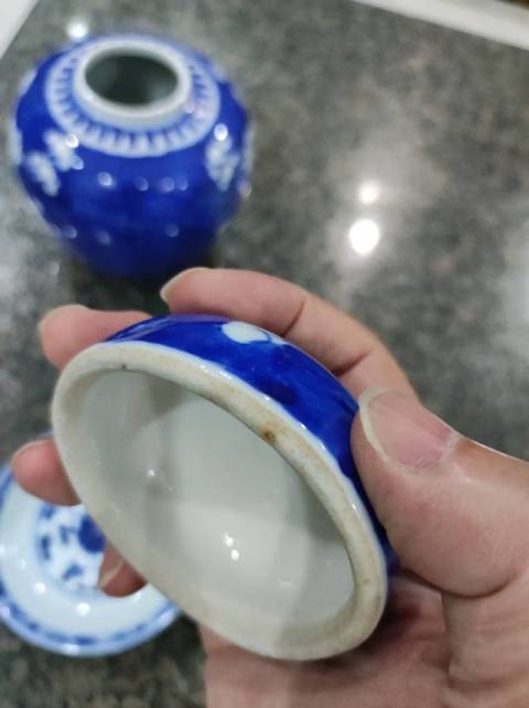 古玩陶瓷青花冰梅紋茶葉罐拍賣,當前價格2000元