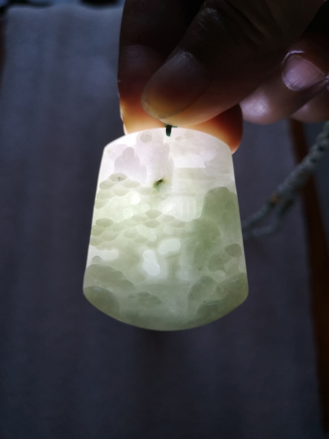 古玩玉器山水牌子拍賣(mài)，當(dāng)前價(jià)格298元