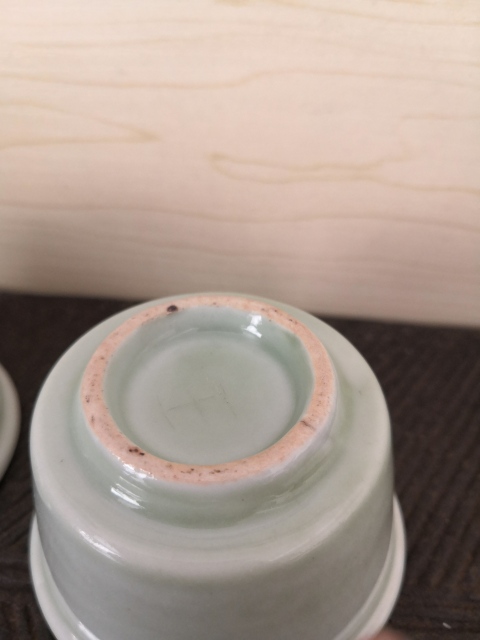 古玩陶瓷豆青釉杯拍賣,當前價格300元