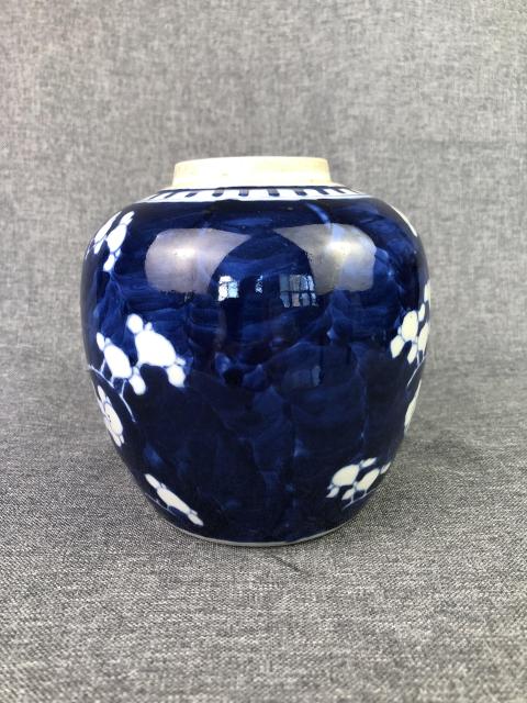 古玩陶瓷晚清青花留白梅紋罐拍賣，當前價格1999元
