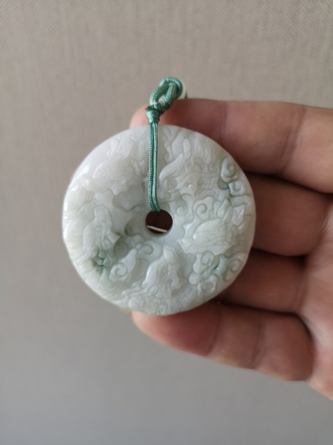 古玩玉器九龍璧拍賣,當(dāng)前價格550元