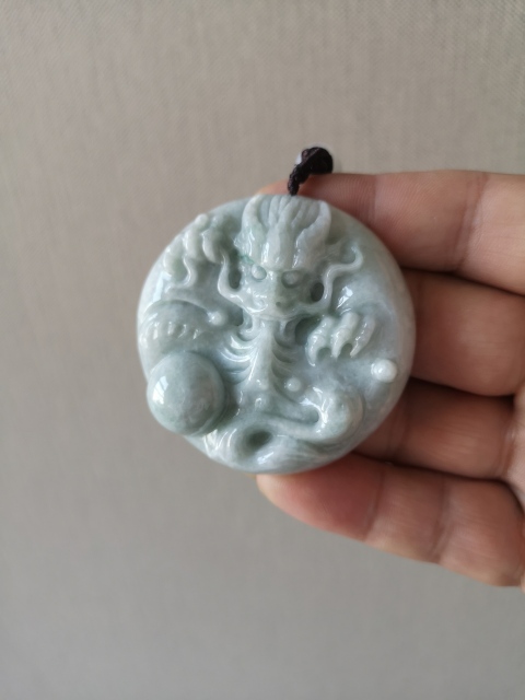 古玩玉器龍牌子拍賣,當前價格580元