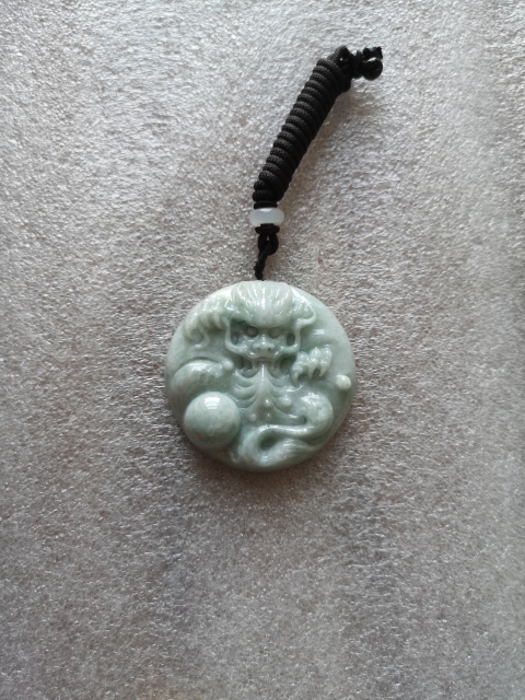 古玩玉器龍牌子拍賣,當前價格580元