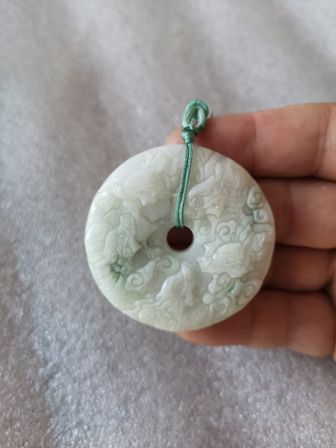 古玩玉器九龍璧拍賣,當(dāng)前價格550元