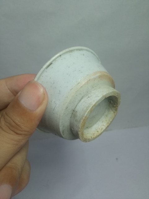 古玩陶瓷明末清初?單色白釉杯?拍賣,當前價格200元