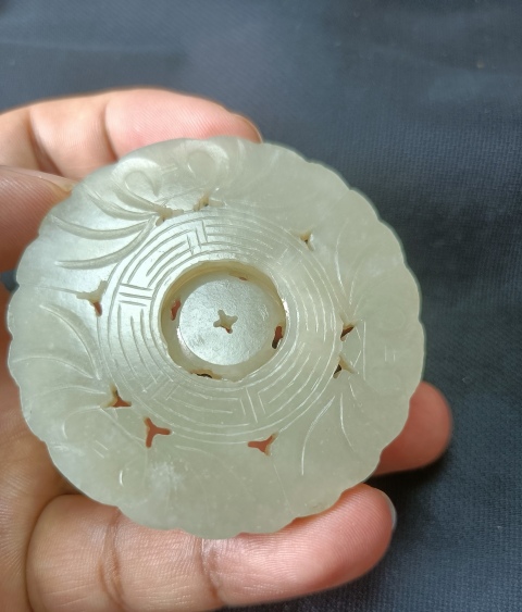 古玩玉器轉(zhuǎn)心拍賣，當(dāng)前價(jià)格3998元