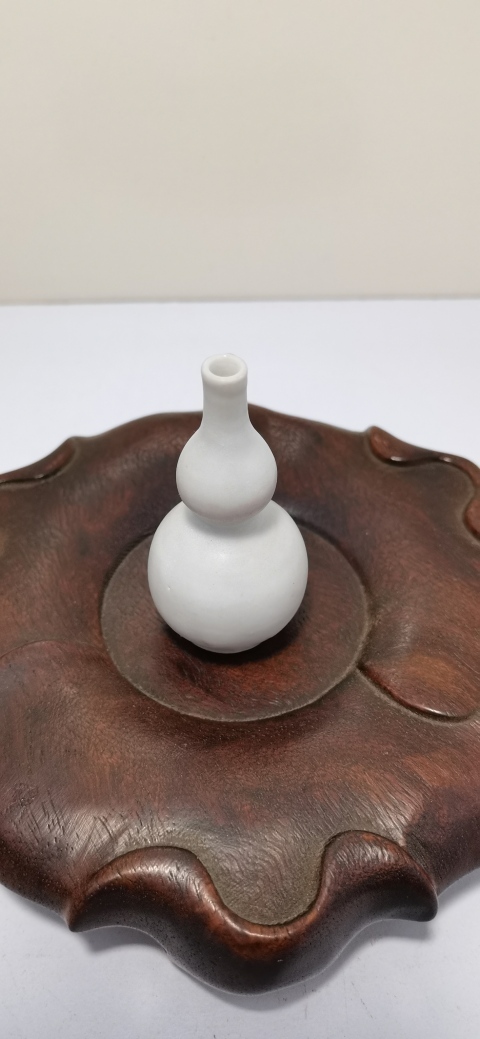 古玩陶瓷清代康熙白釉葫蘆瓶拍賣，當前價格1800元
