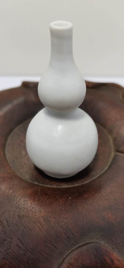 古玩陶瓷清代康熙白釉葫蘆瓶拍賣，當前價格1800元