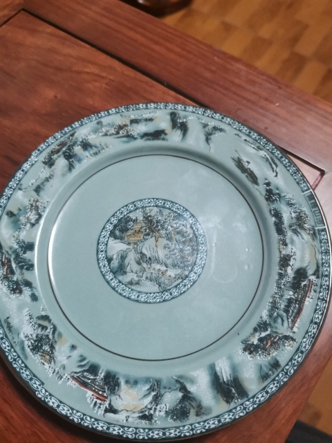 古玩陶瓷出口創(chuàng)匯期山水紋盤拍賣,當(dāng)前價(jià)格360元