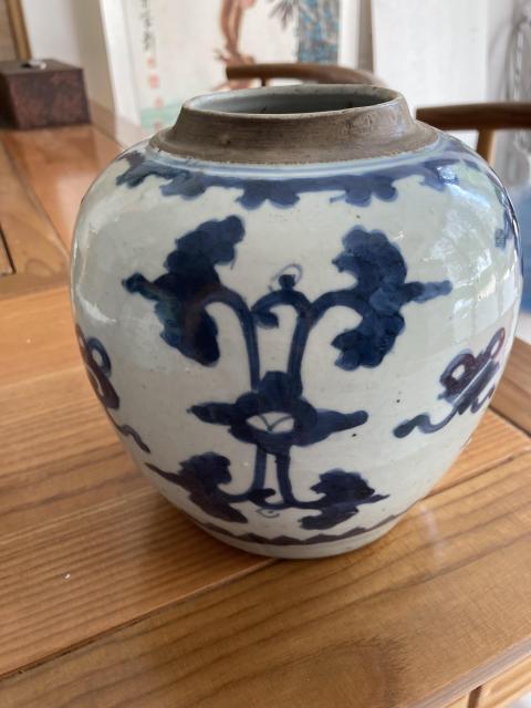 古玩陶瓷雍正青花蓮托八寶罐拍賣,當前價格6888元