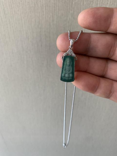 古玩玉器陽綠翡翠觀音拍賣，當前價格580元