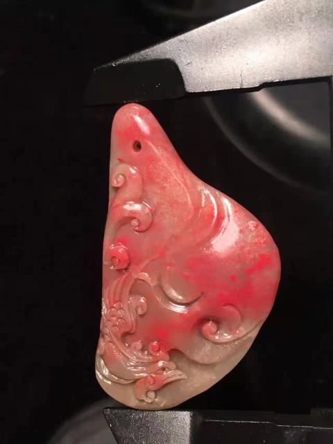 古玩玉器大紅袍！昌化雞血石掛件《丹鳳朝陽》拍賣，當前價格680元