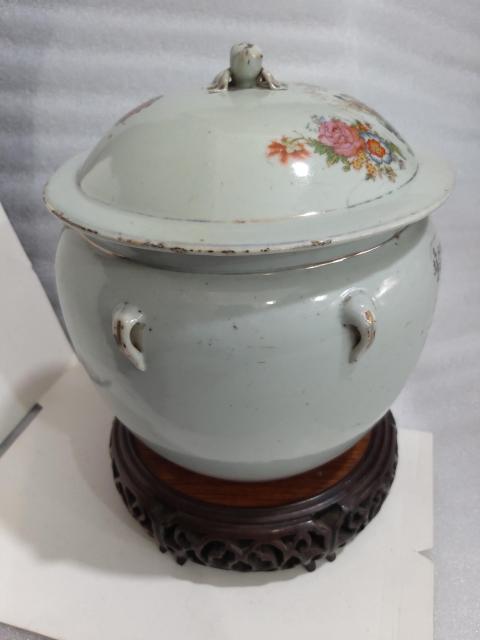 古玩陶瓷民國·貼花貴子連生紋粥罐真品鑒賞圖