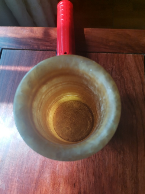古玩玉器天然“米黃玉”制筆筒拍賣，當前價格320元
