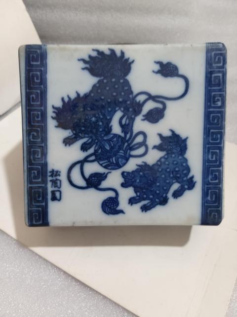 古玩陶瓷上世紀中期太師少保書檔拍賣,當前價格688元
