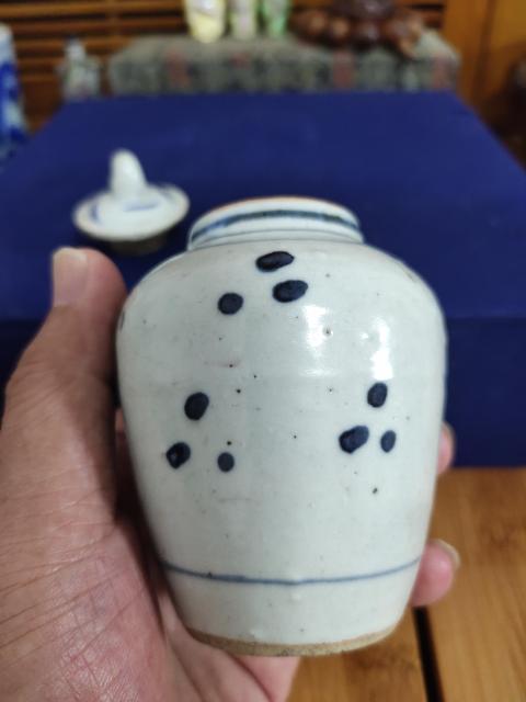 古玩陶瓷明代青花花卉紋蓋罐拍賣,當前價格1888元