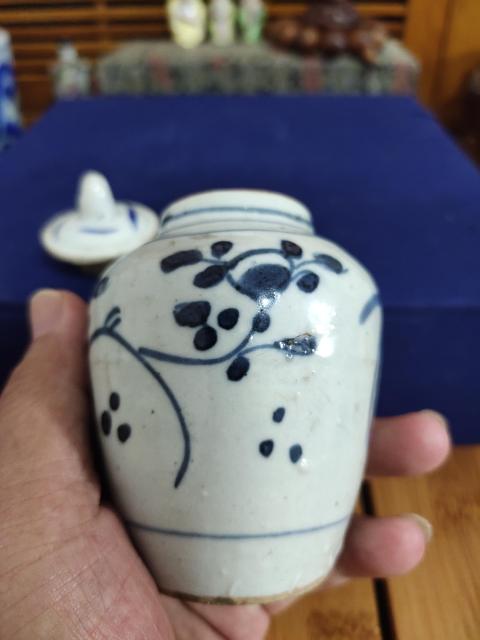 古玩陶瓷明代青花花卉紋蓋罐拍賣,當前價格1888元