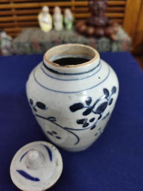 古玩陶瓷明代青花花卉紋蓋罐拍賣,當前價格1888元