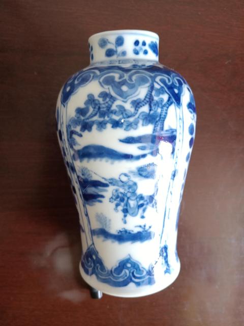 古玩陶瓷青花花蝶人物雞腿瓶拍賣，當前價格2388元