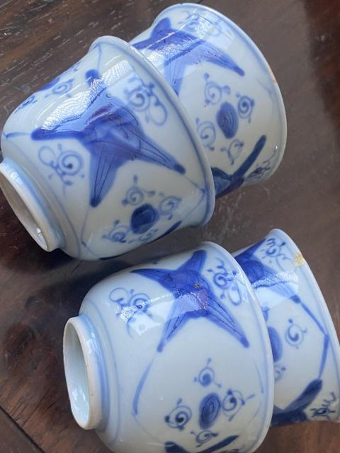 古玩陶瓷日本明治花卉紋青花杯拍賣，當前價格160元