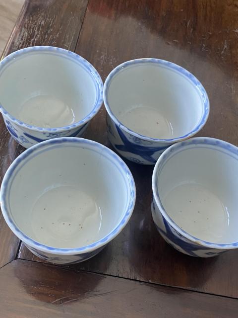 古玩陶瓷日本明治花卉紋青花杯拍賣，當前價格160元