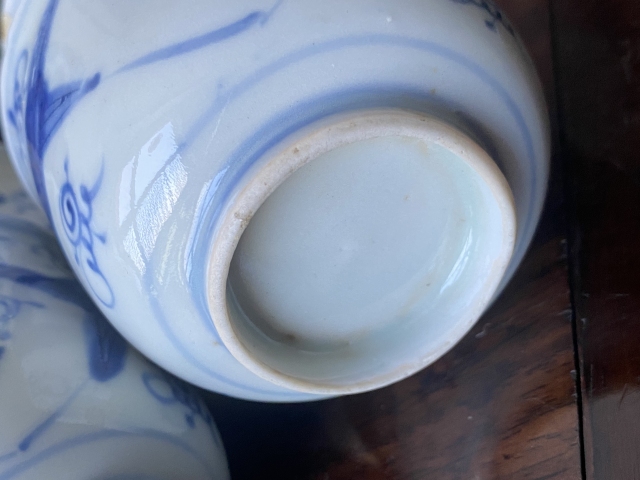 古玩陶瓷日本明治花卉紋青花杯拍賣，當前價格160元