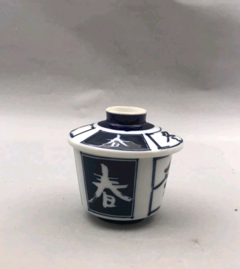 古玩陶瓷六十至八十年代春夏秋冬青花蓋杯拍賣,當前價格220元