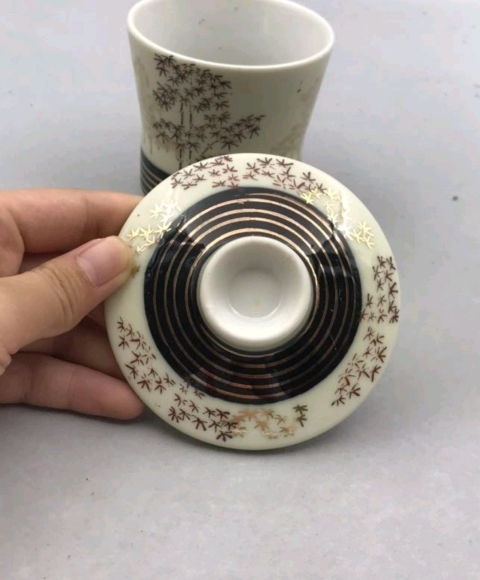 古玩陶瓷六十至八十年代描金竹紋蓋杯拍賣,當前價格160元